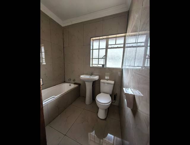 3 BEDROOM HOUSE TO LET IN VAALPARK